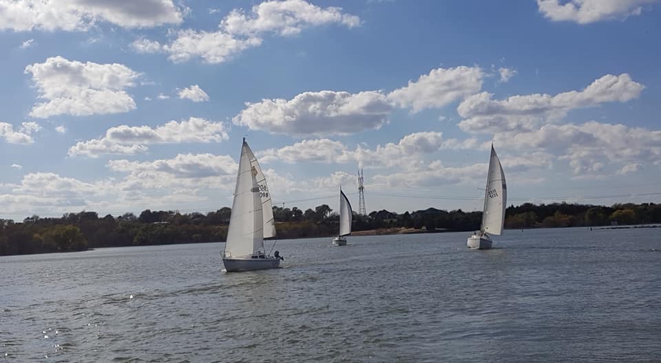 Cruising Lavon Yacht Club