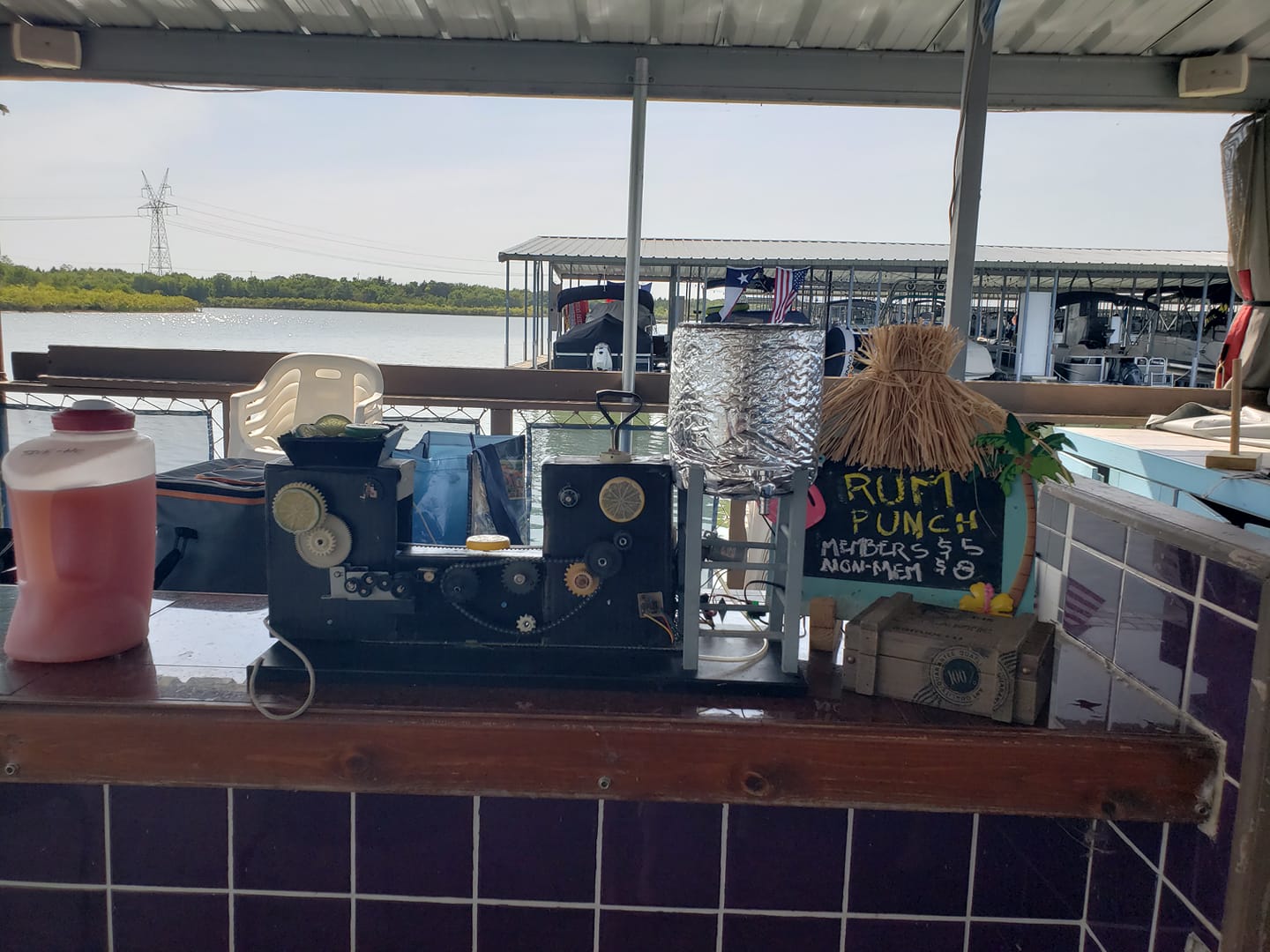 Social Lavon Yacht Club